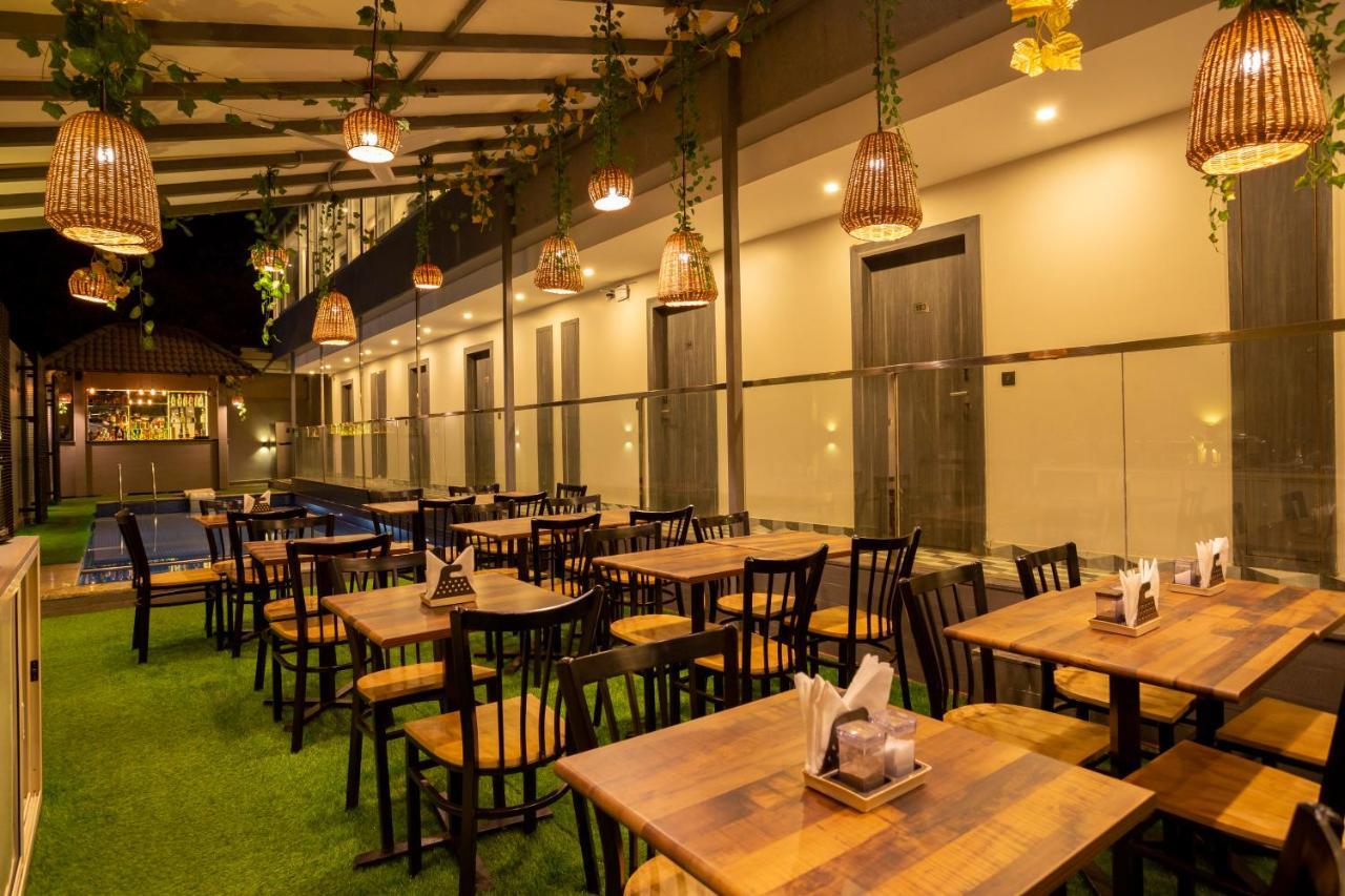 The Porto By Lagom Vagator Goa Near Ozran Beach Anjuna Exterior photo