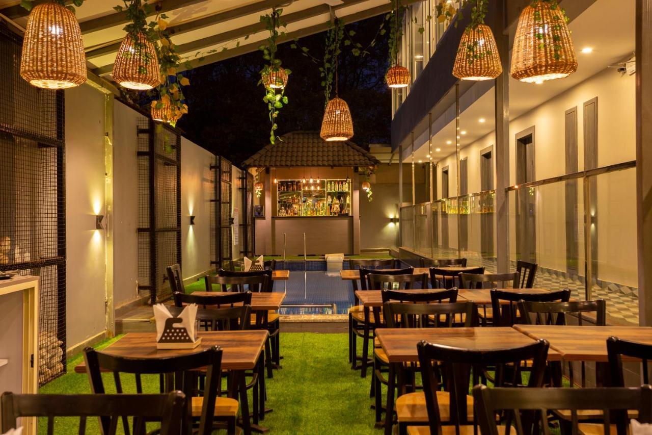 The Porto By Lagom Vagator Goa Near Ozran Beach Anjuna Exterior photo